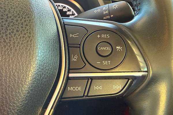 2018 Toyota Camry SX GSV70R