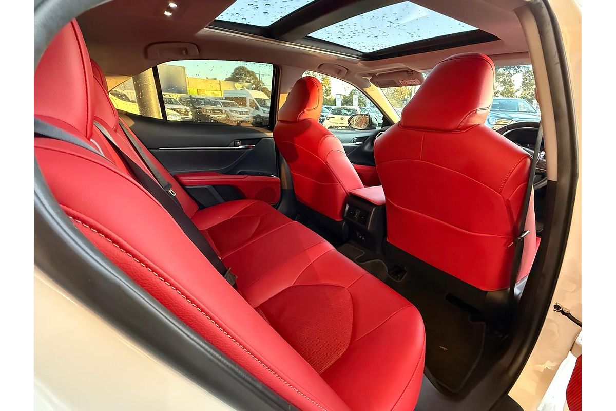 2018 Toyota Camry SX GSV70R