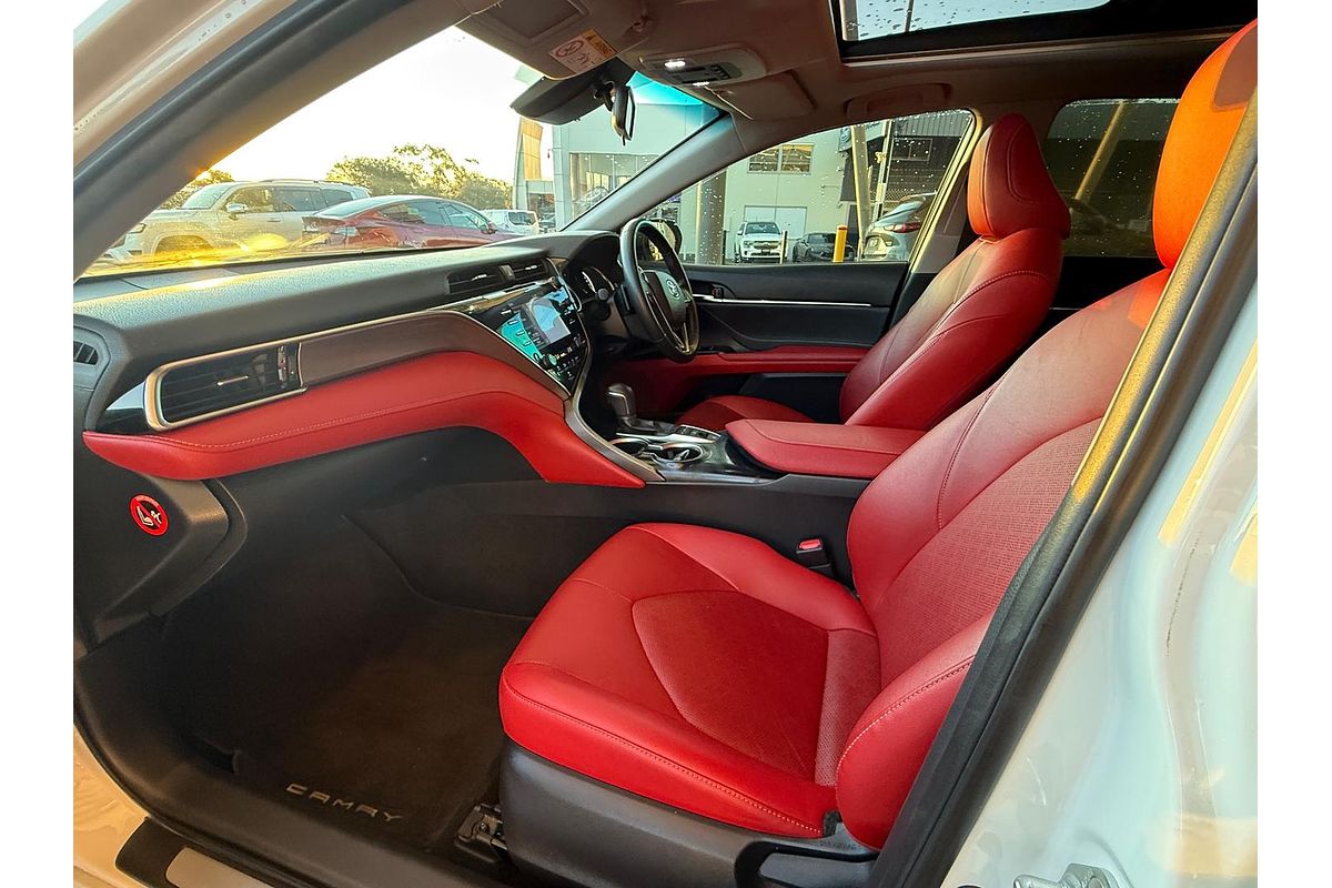2018 Toyota Camry SX GSV70R