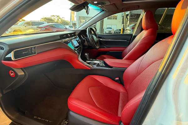 2018 Toyota Camry SX GSV70R
