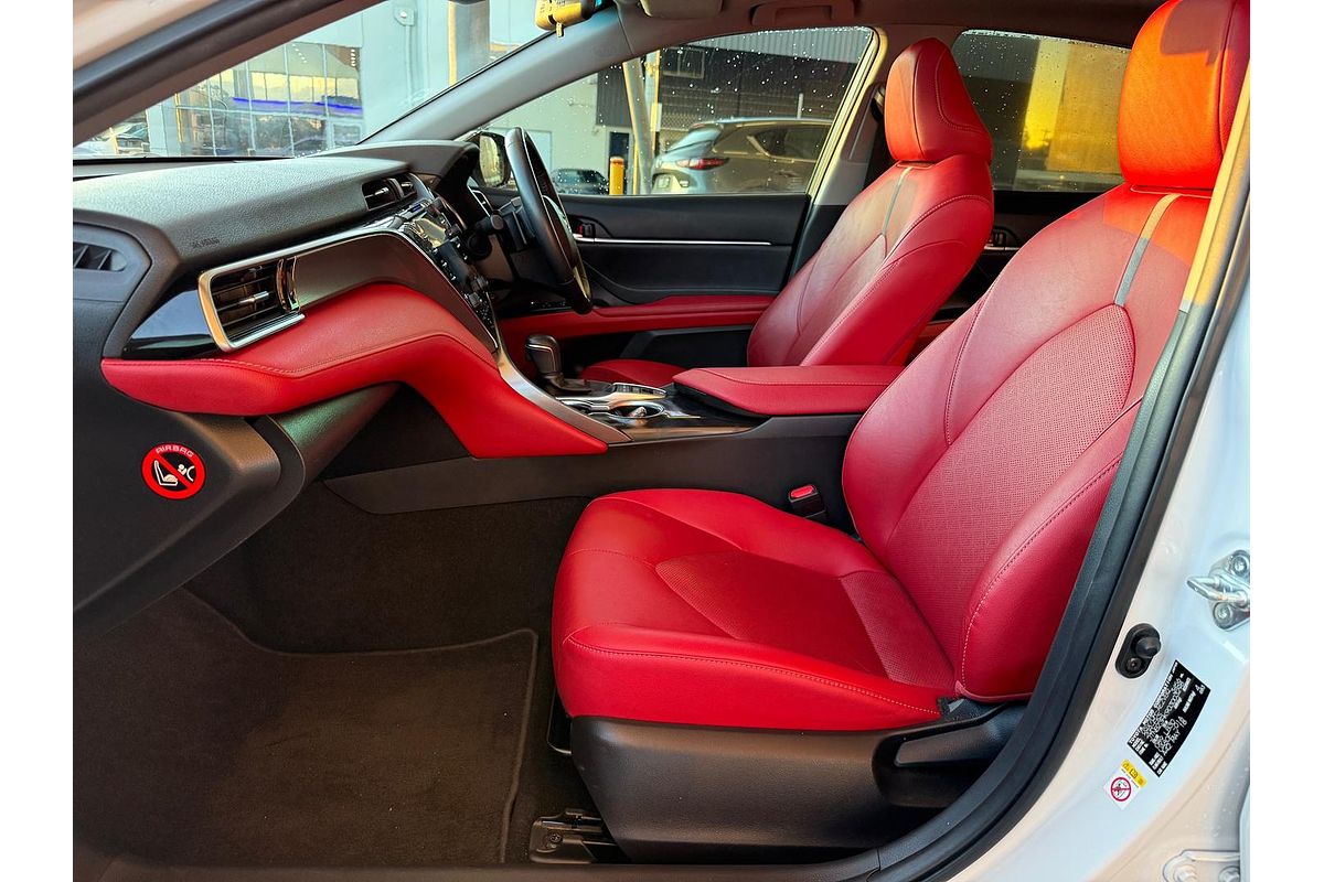 2018 Toyota Camry SX GSV70R
