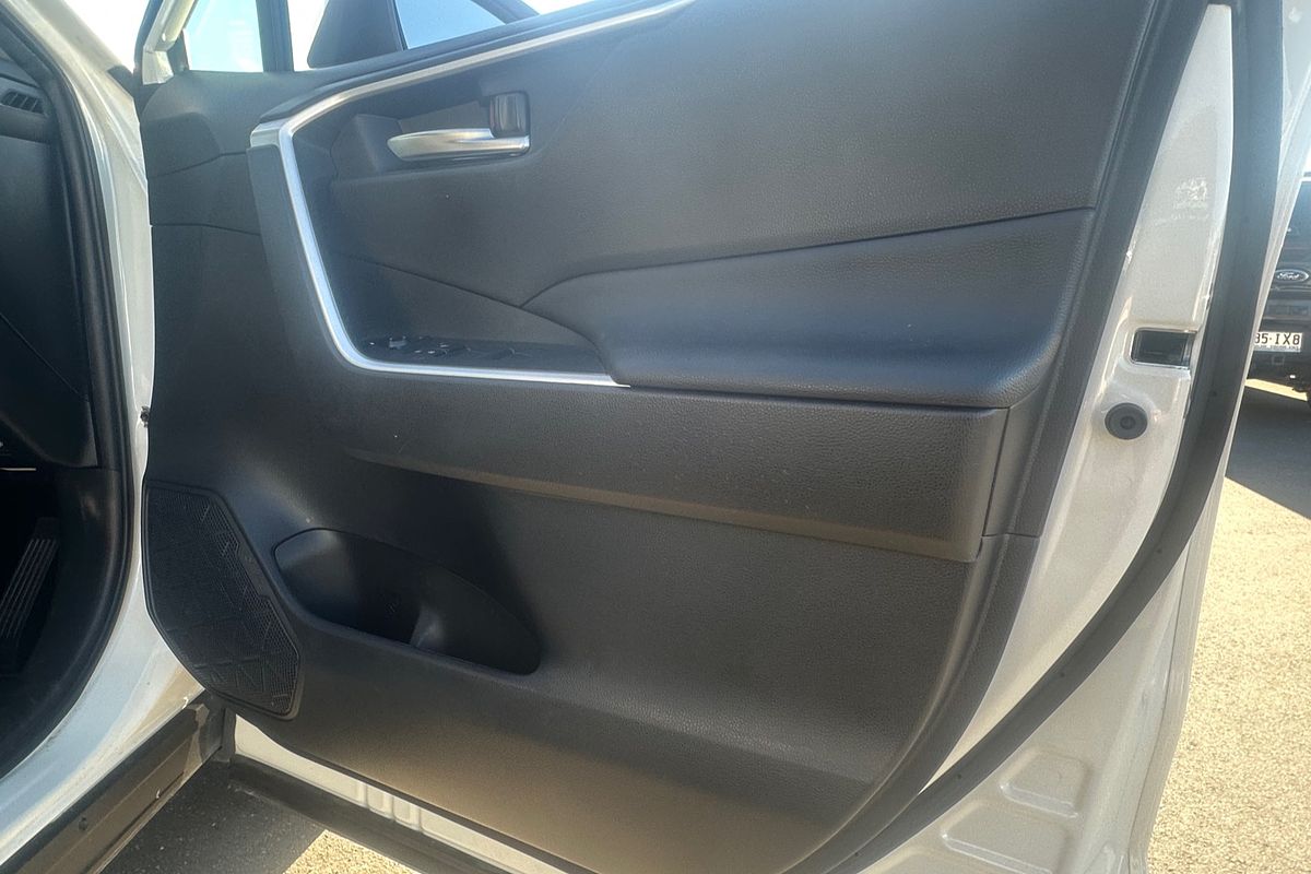 2021 Toyota RAV4 GXL AXAH52R