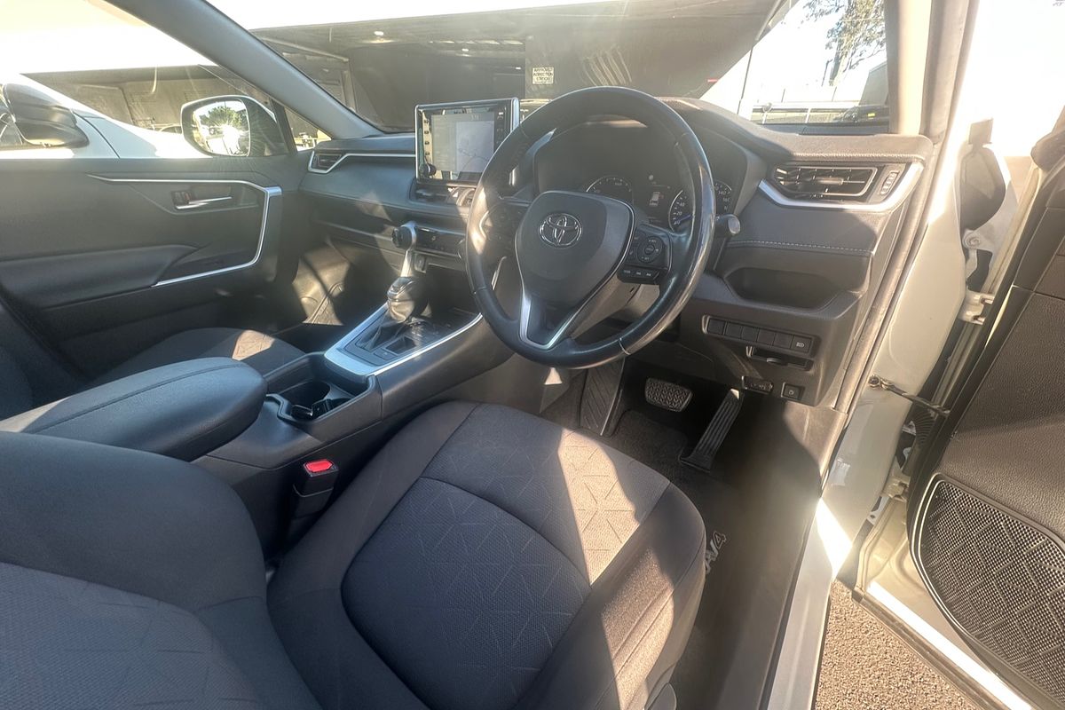 2021 Toyota RAV4 GXL AXAH52R