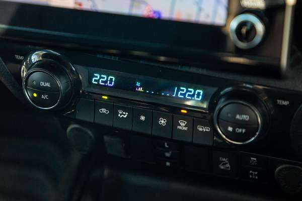 2021 Toyota Hilux 4x4