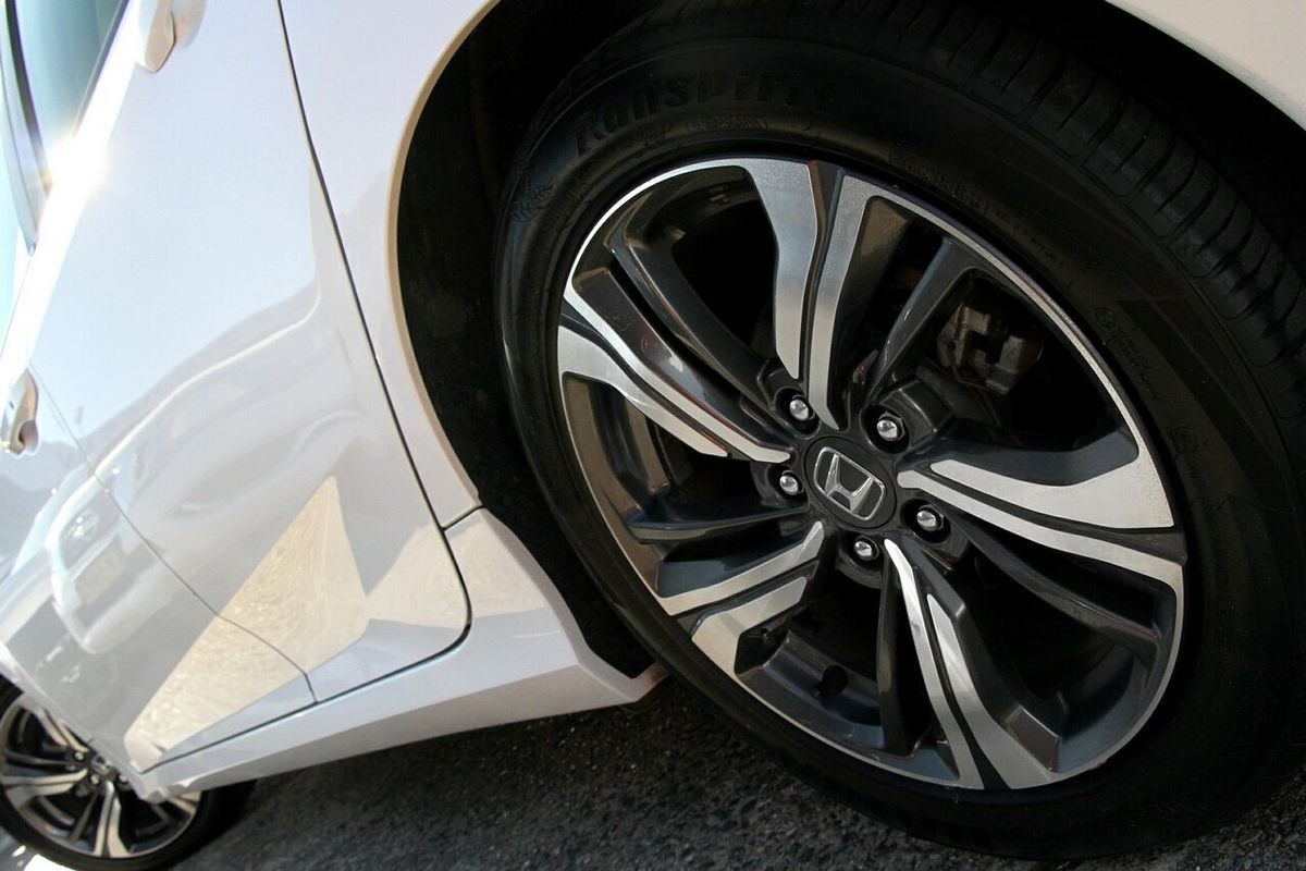 2019 Honda Civic VTi-LX 10th Gen