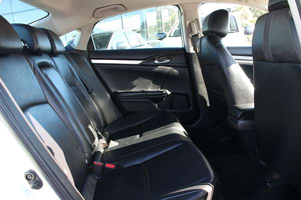 2019 Honda Civic VTi-LX 10th Gen