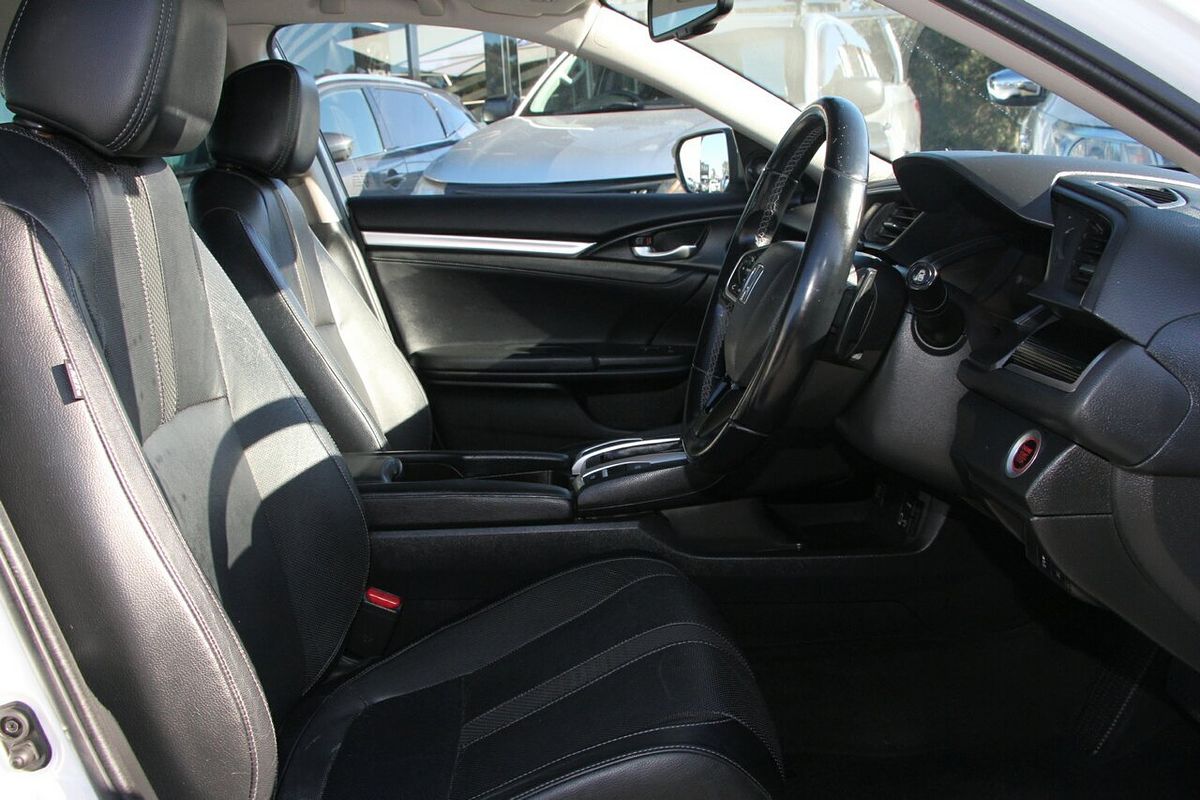 2019 Honda Civic VTi-LX 10th Gen