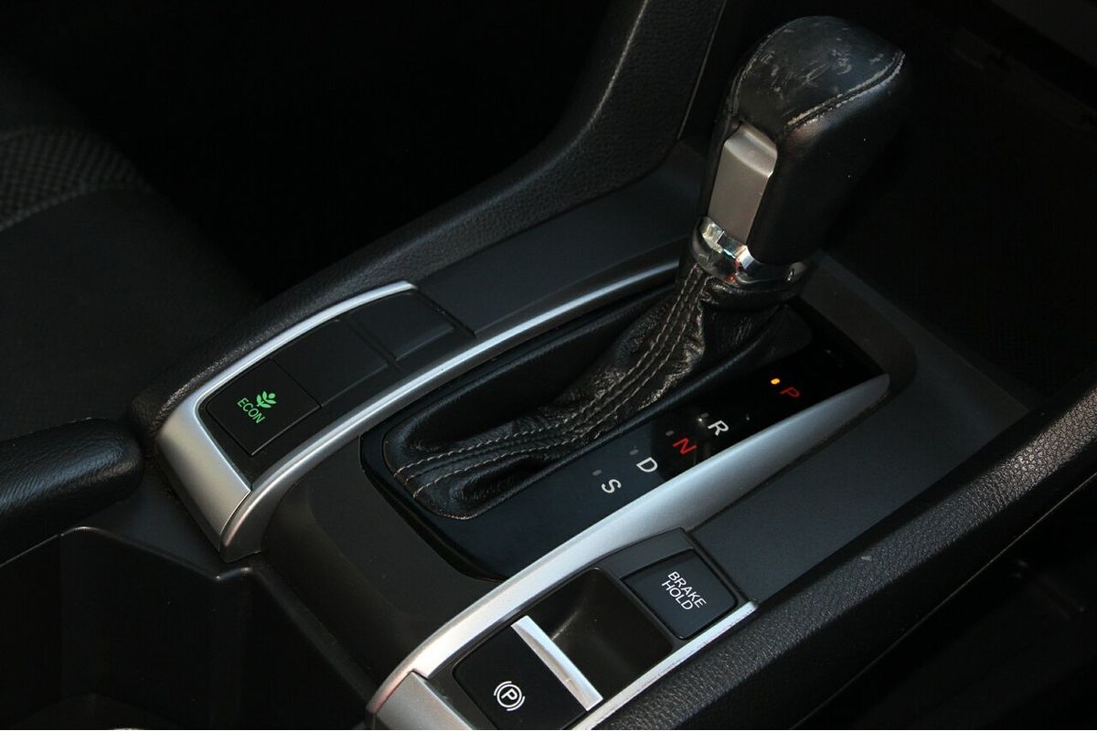 2019 Honda Civic VTi-LX 10th Gen