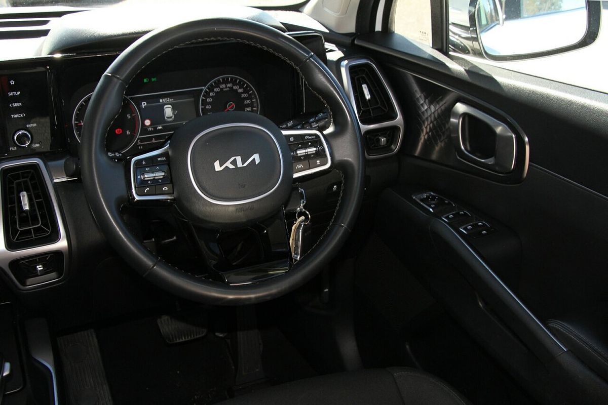 2023 Kia Sorento S MQ4