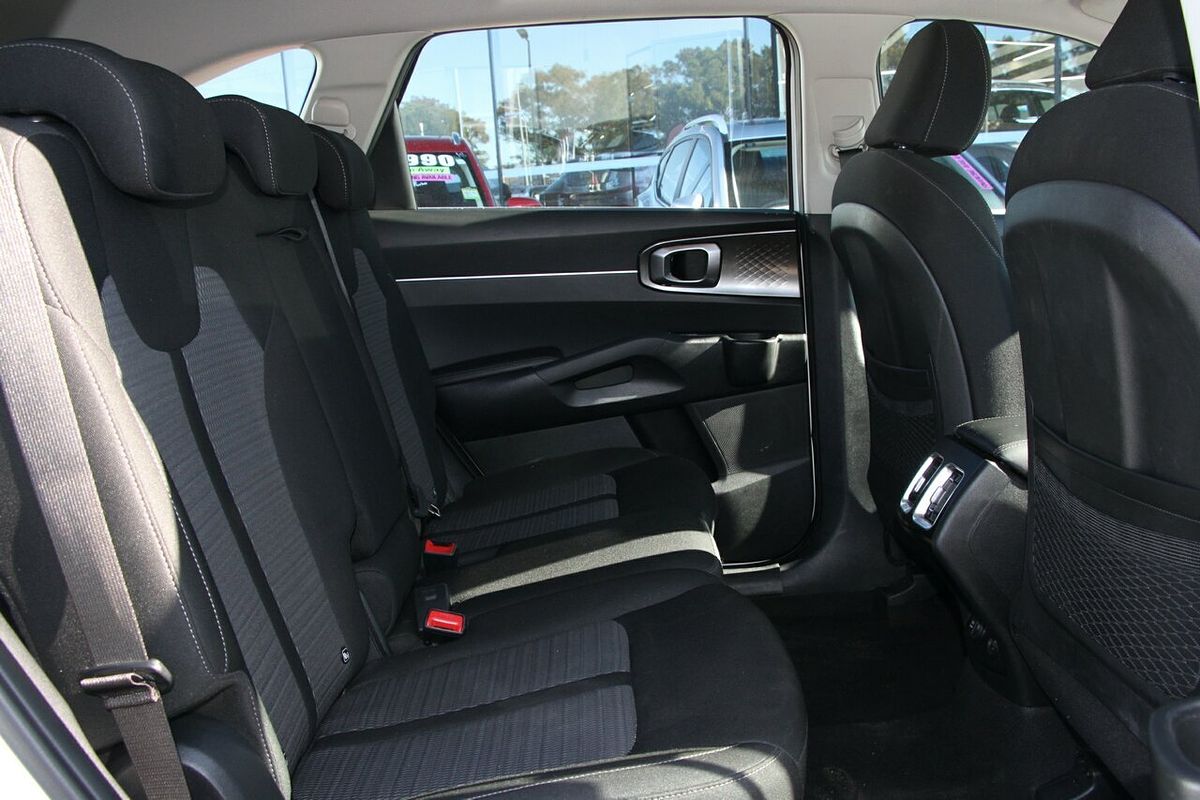 2023 Kia Sorento S MQ4