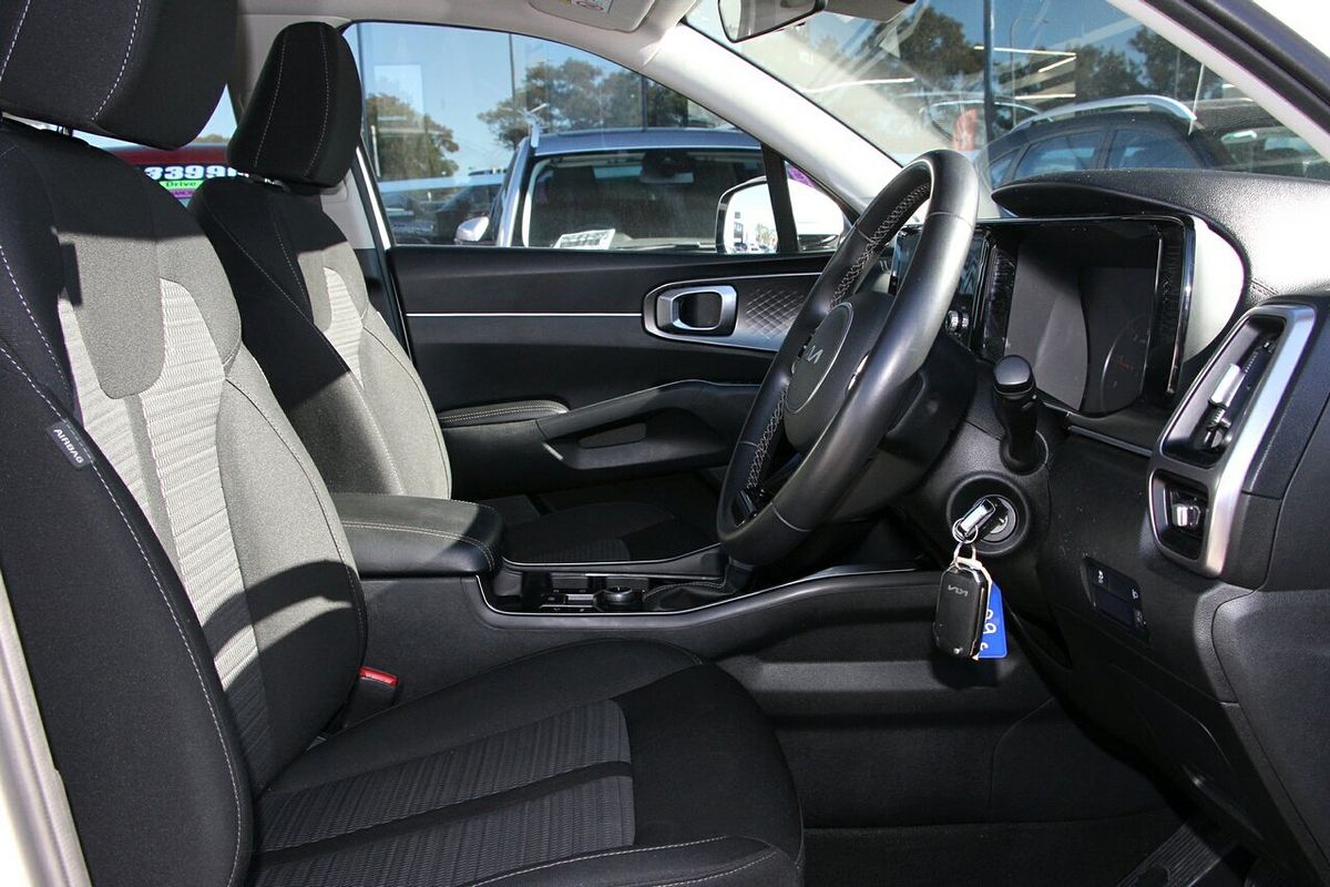 2023 Kia Sorento S MQ4