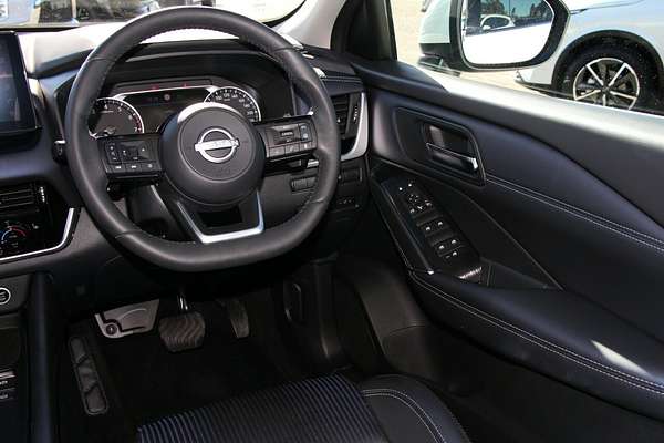 2024 Nissan QASHQAI ST-L J12