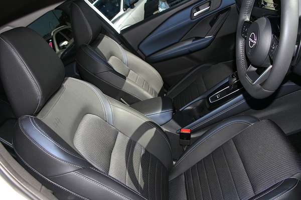 2024 Nissan QASHQAI ST-L J12