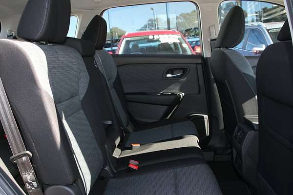 2024 Nissan X-TRAIL ST T33