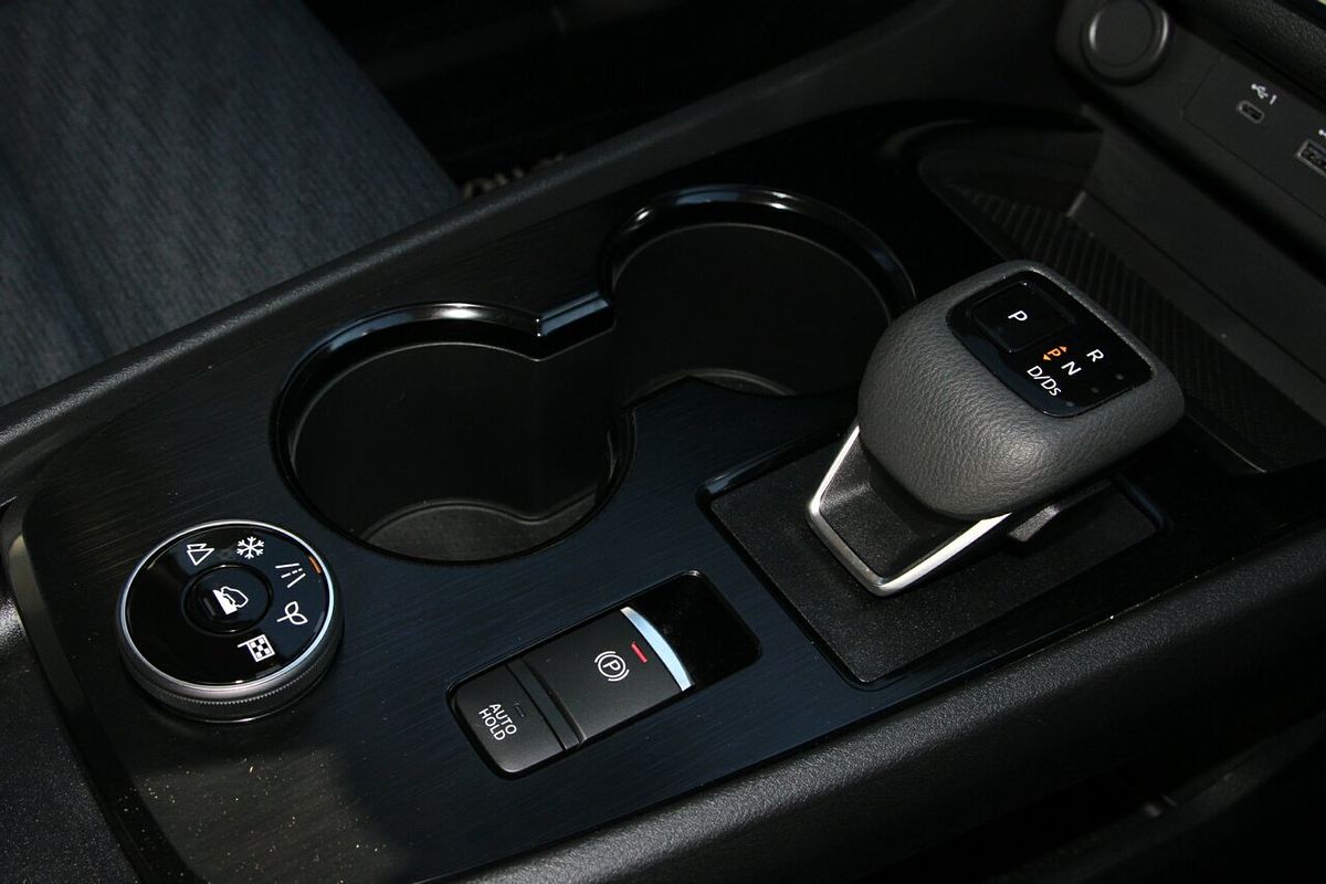 2024 Nissan X-TRAIL ST T33