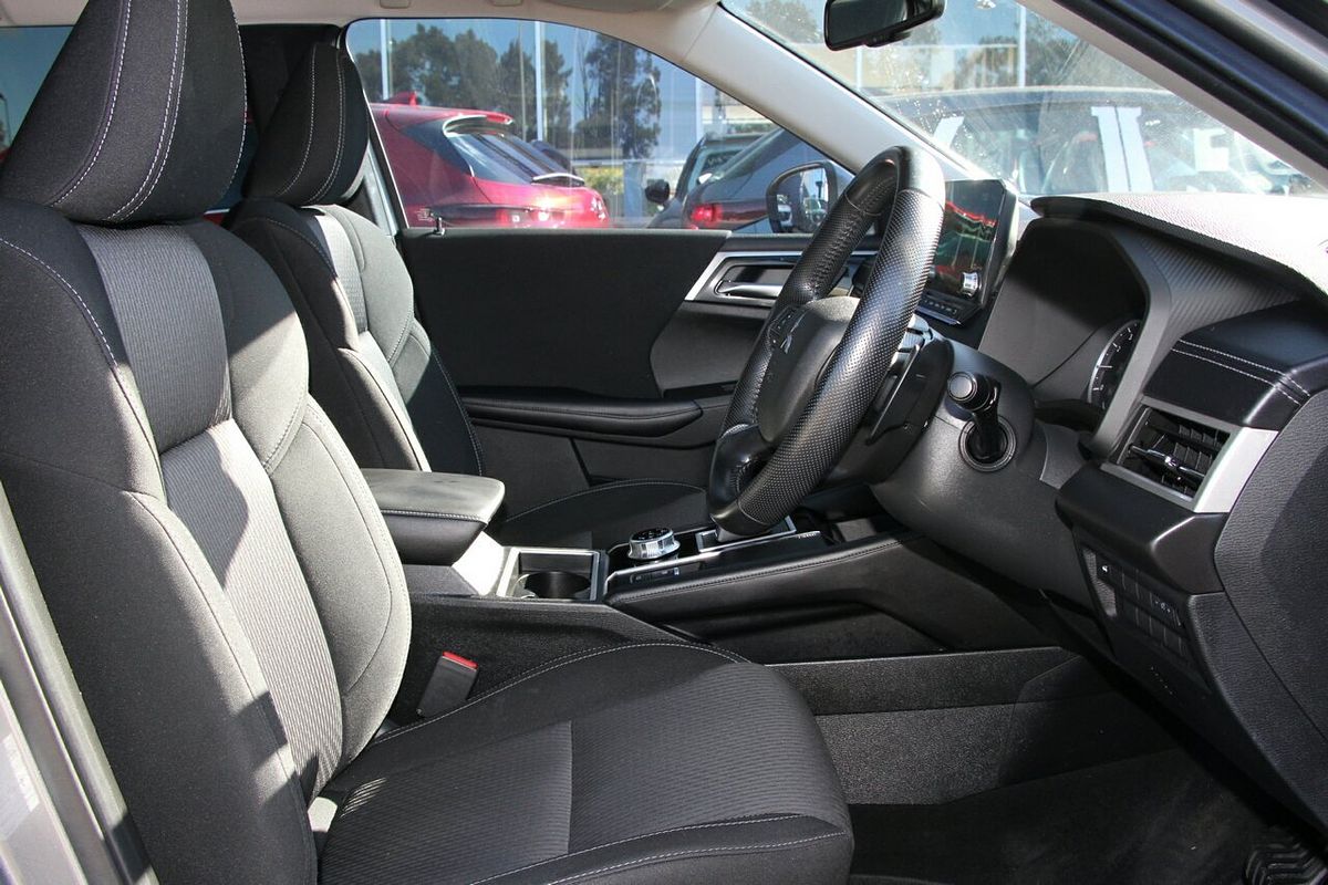 2021 Mitsubishi Outlander LS ZM