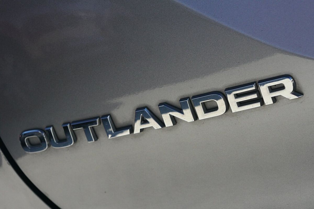 2021 Mitsubishi Outlander LS ZM