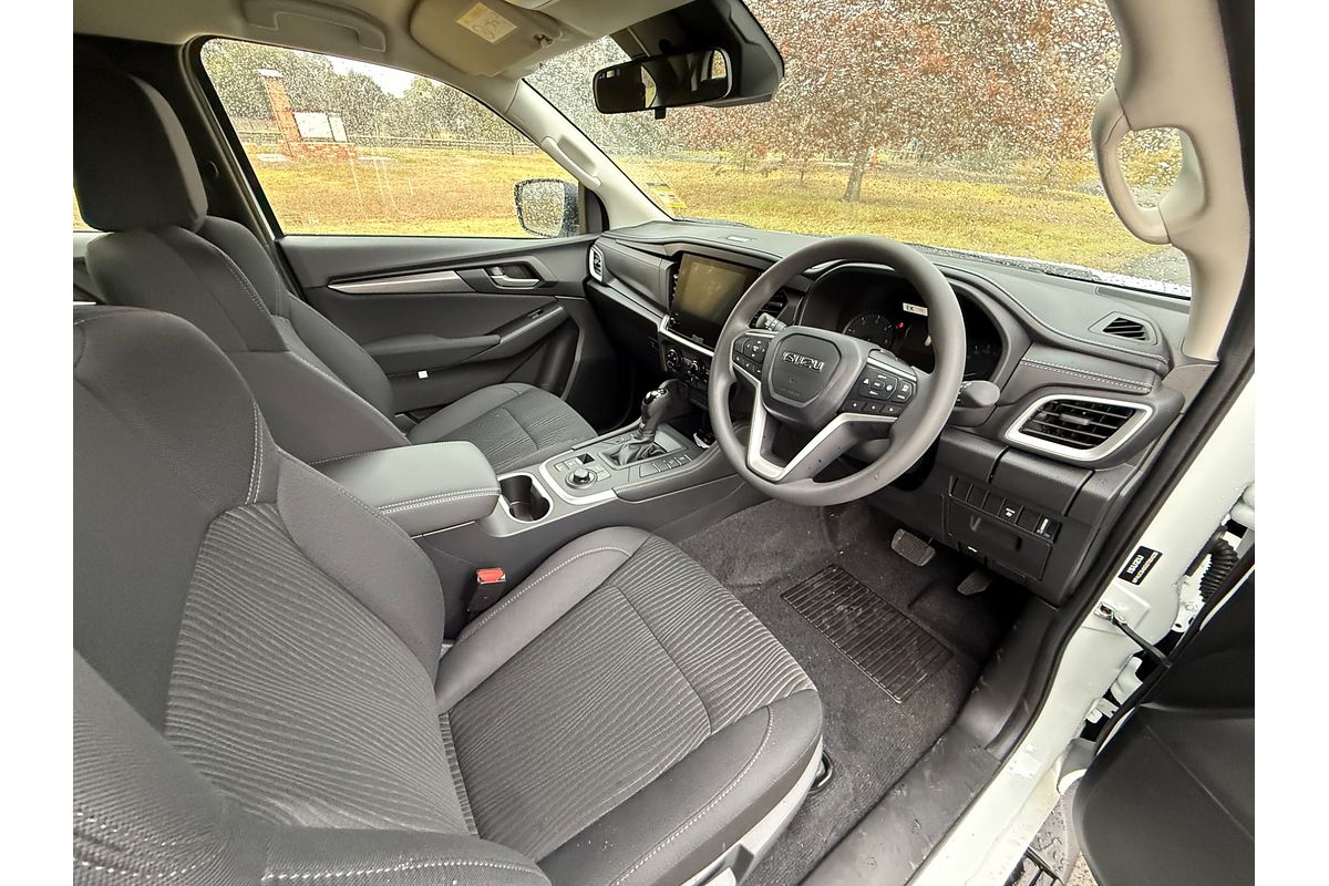2025 Isuzu MU-X LS-M