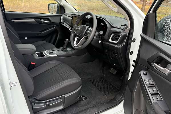 2025 Isuzu MU-X LS-M