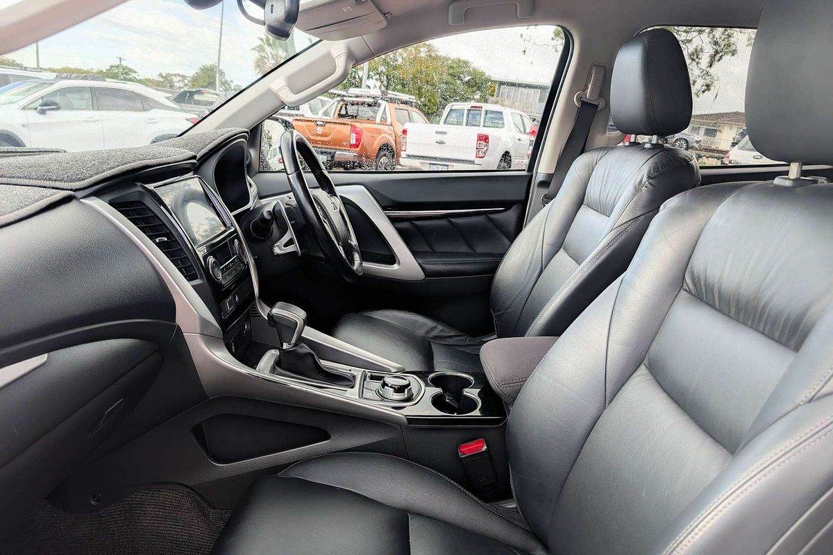2017 Mitsubishi Pajero Sport GLS QE
