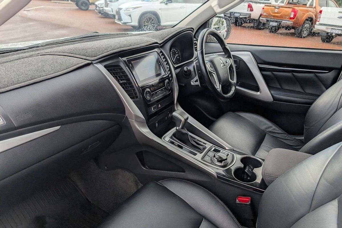 2017 Mitsubishi Pajero Sport GLS QE