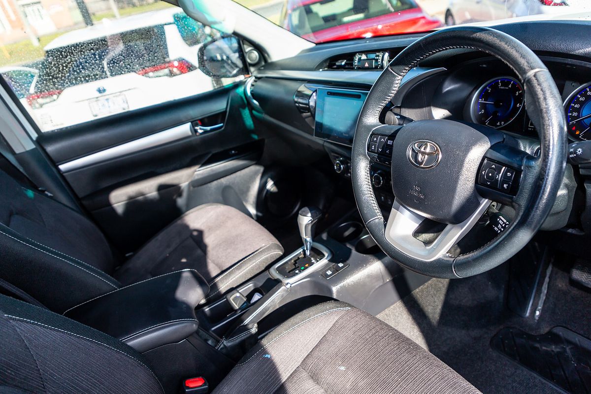 2018 Toyota Hilux SR5 GUN126R 4X4