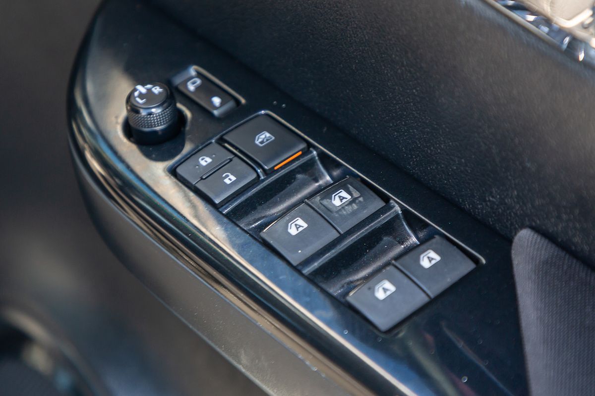 2018 Toyota Hilux SR5 GUN126R 4X4