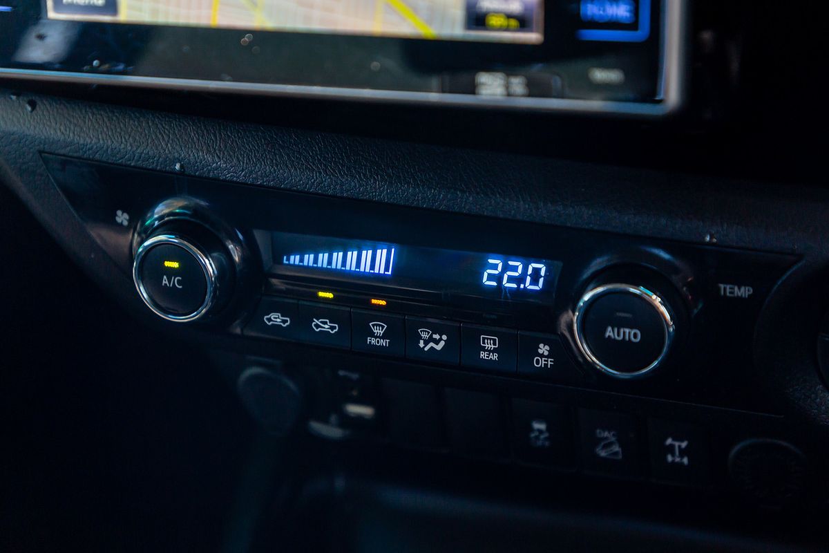 2018 Toyota Hilux SR5 GUN126R 4X4