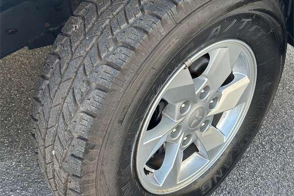 2019 Mitsubishi Triton GLX ADAS MR 4X4