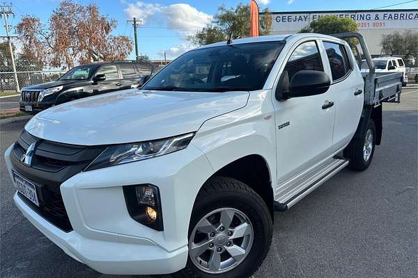 2019 Mitsubishi Triton GLX ADAS MR 4X4