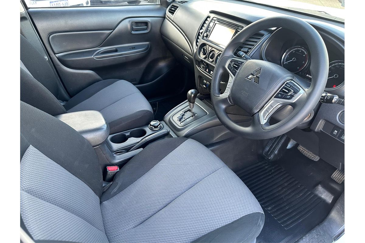 2019 Mitsubishi Triton GLX ADAS MR 4X4