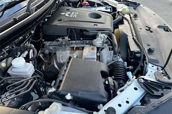 2019 Mitsubishi Triton GLX ADAS MR 4X4