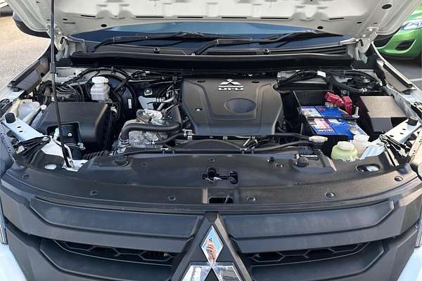 2019 Mitsubishi Triton GLX ADAS MR 4X4