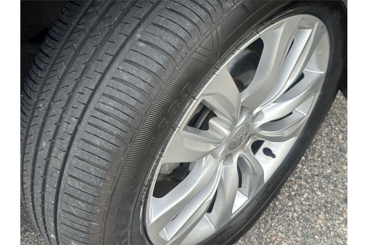 2012 Kia Sorento SLi XM