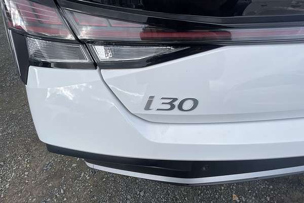 2024 Hyundai i30 Premium CN7.V2