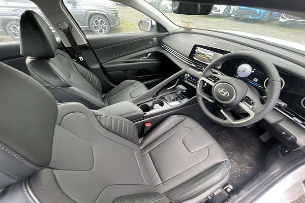 2024 Hyundai i30 Premium CN7.V2