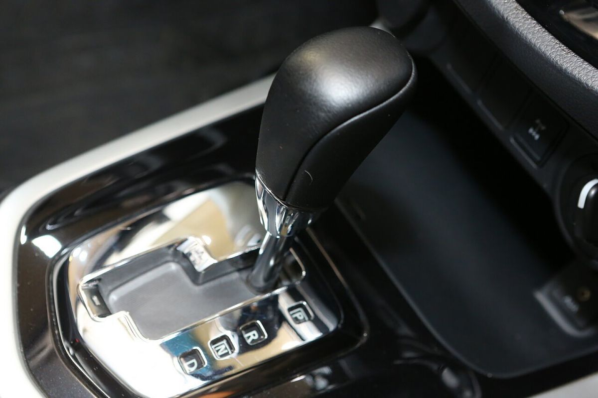2015 Nissan Navara ST D23 4X4