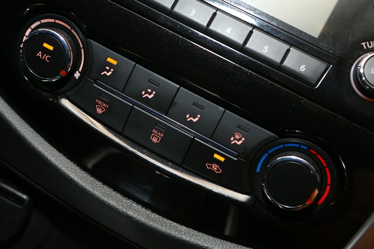 2015 Nissan Navara ST D23 4X4