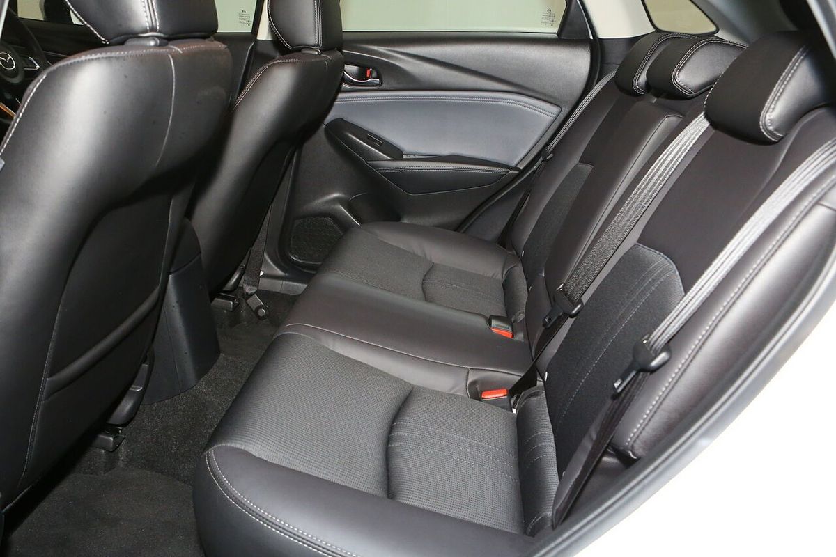 2022 Mazda CX-3 sTouring DK