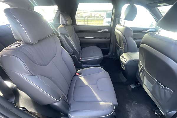 2025 Hyundai Palisade Calligraphy Black Ink LX2.V5