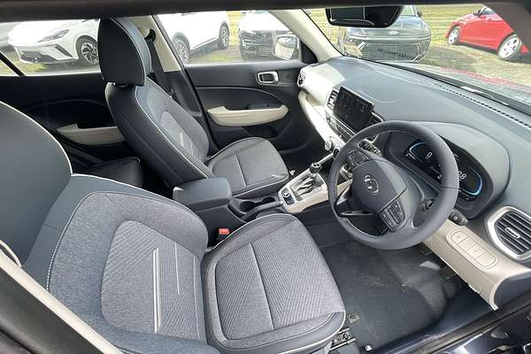 2025 Hyundai Venue Elite QX.V5