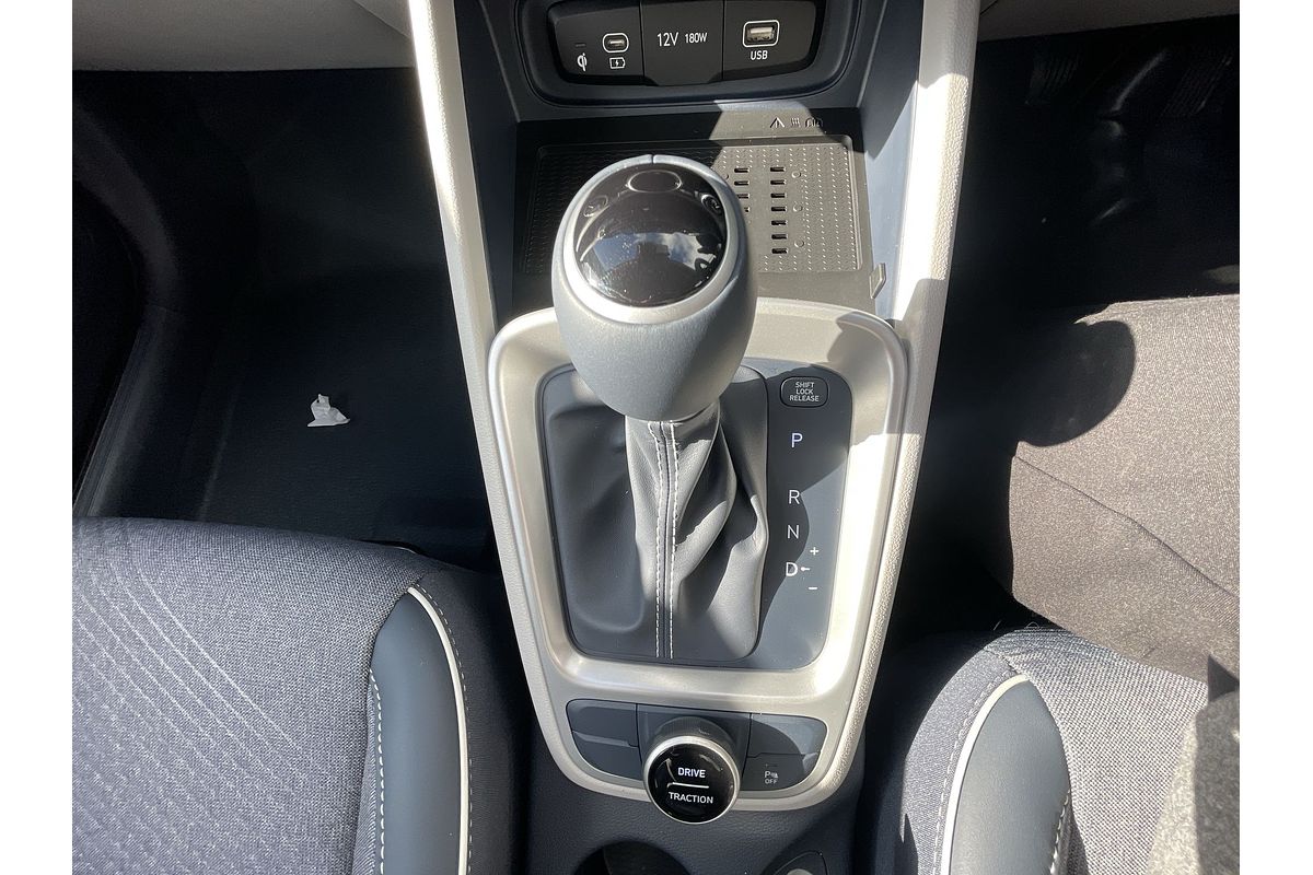 2025 Hyundai Venue Elite QX.V5