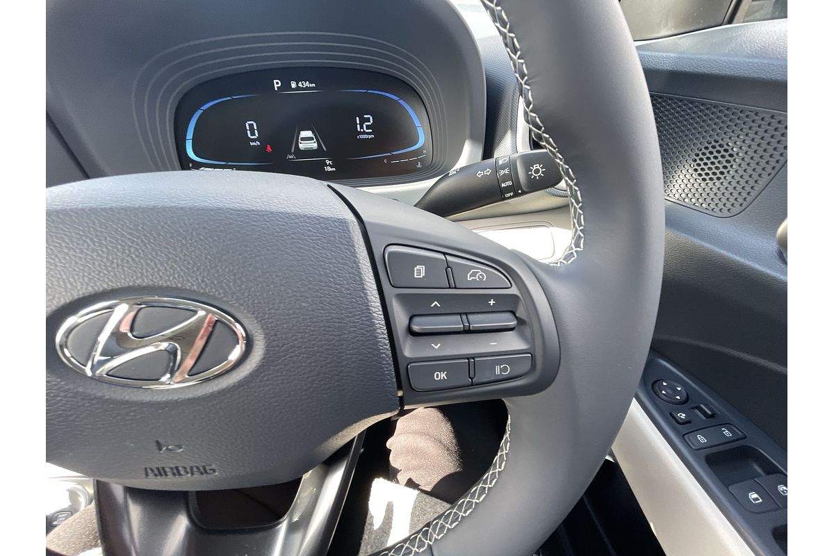 2025 Hyundai Venue Elite QX.V5
