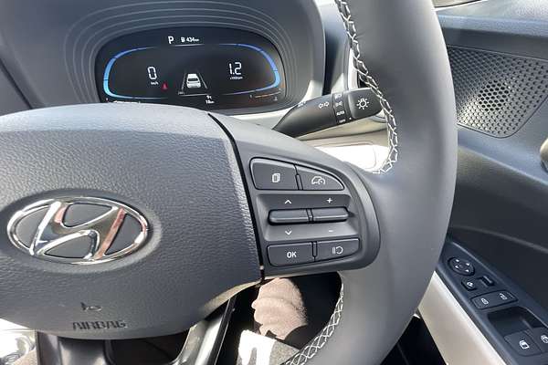 2025 Hyundai Venue Elite QX.V5