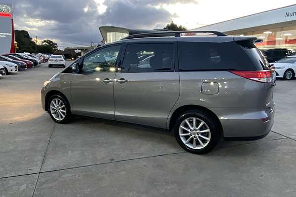 2018 Toyota Tarago GLX ACR50R
