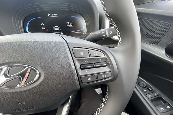 2025 Hyundai Venue Elite QX.V5
