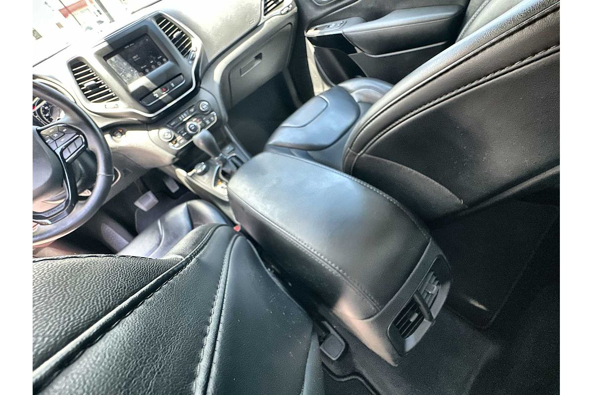 2021 Jeep Cherokee Altitude