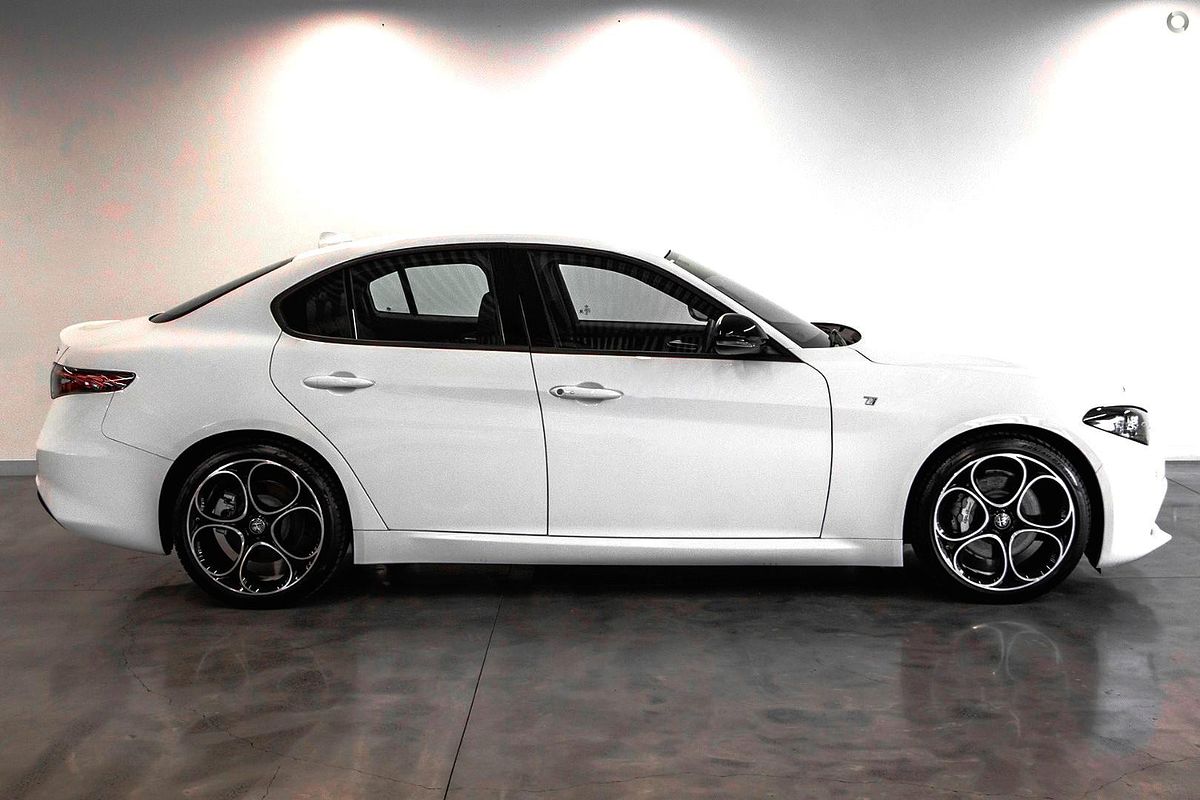2023 Alfa Romeo Giulia Ti Series 4
