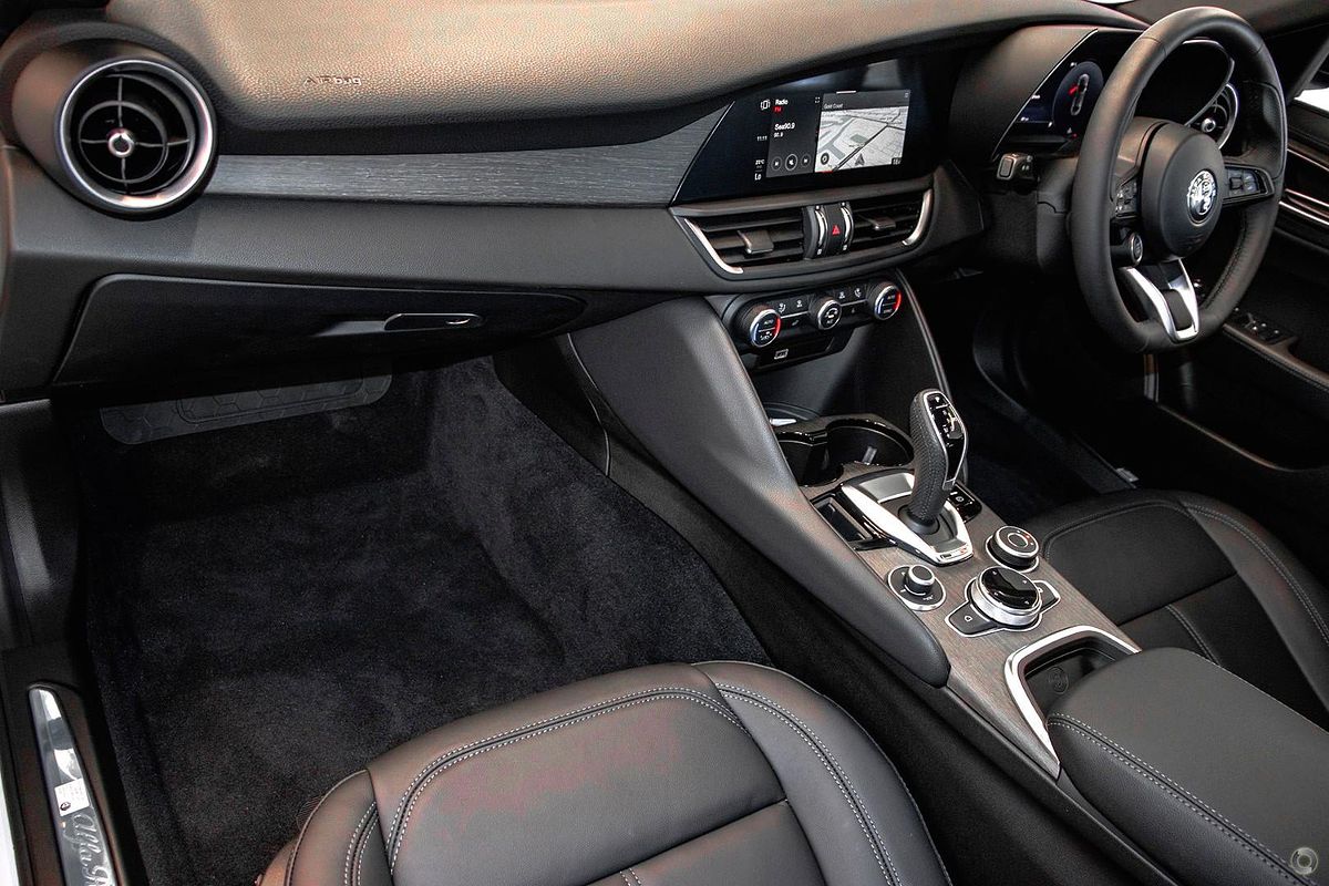 2023 Alfa Romeo Giulia Ti Series 4