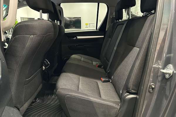 2023 Toyota Hilux SR5 GUN126R 4X4